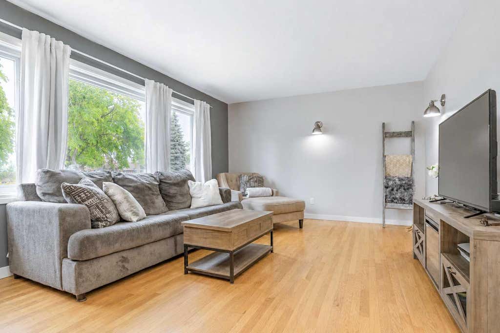 Photo of 11 Blazier Park Street E, Brooks, AB T1R 0K6 (MLS # A2319179)