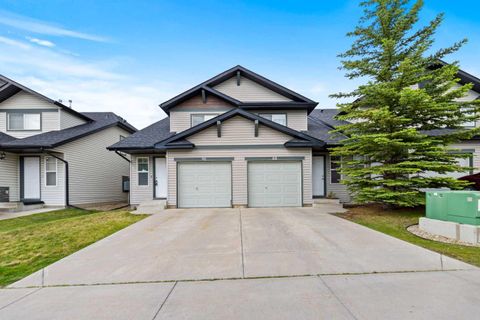 90 Panatella Villas NW Calgary AB T3K 0G6