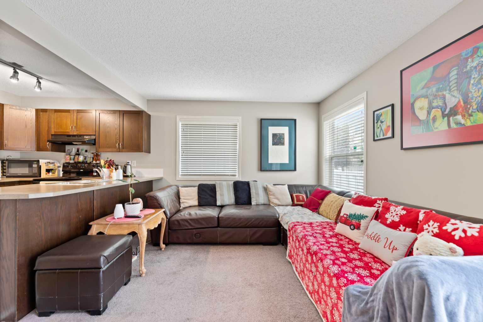 90 Panatella Villas NW