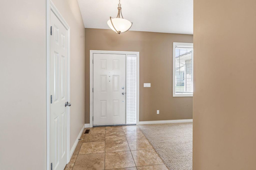 Photo of 258 2A Street W, Cardston, AB T0K 0K0 (MLS # A2310561)