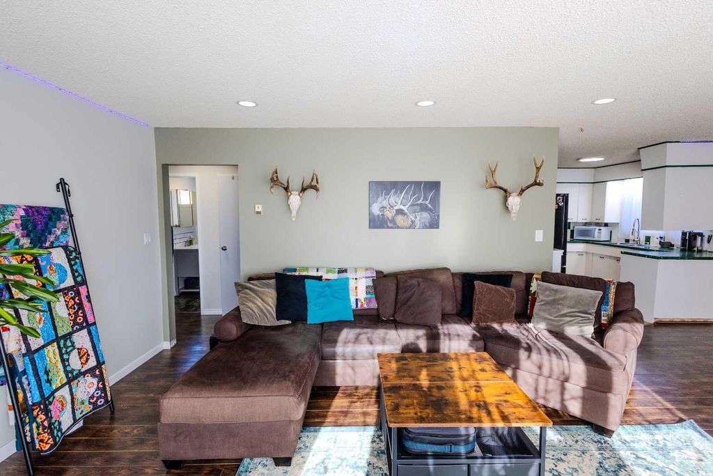 Photo of 712 3 Avenue NW, Slave Lake, AB T0G 2A1 (MLS # A2265158)