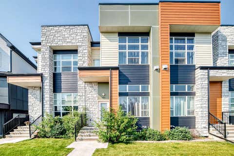 Photo of 1530 Bayside Avenue #1803, Airdrie, AB T4B 4B5 (MLS # A2332349)