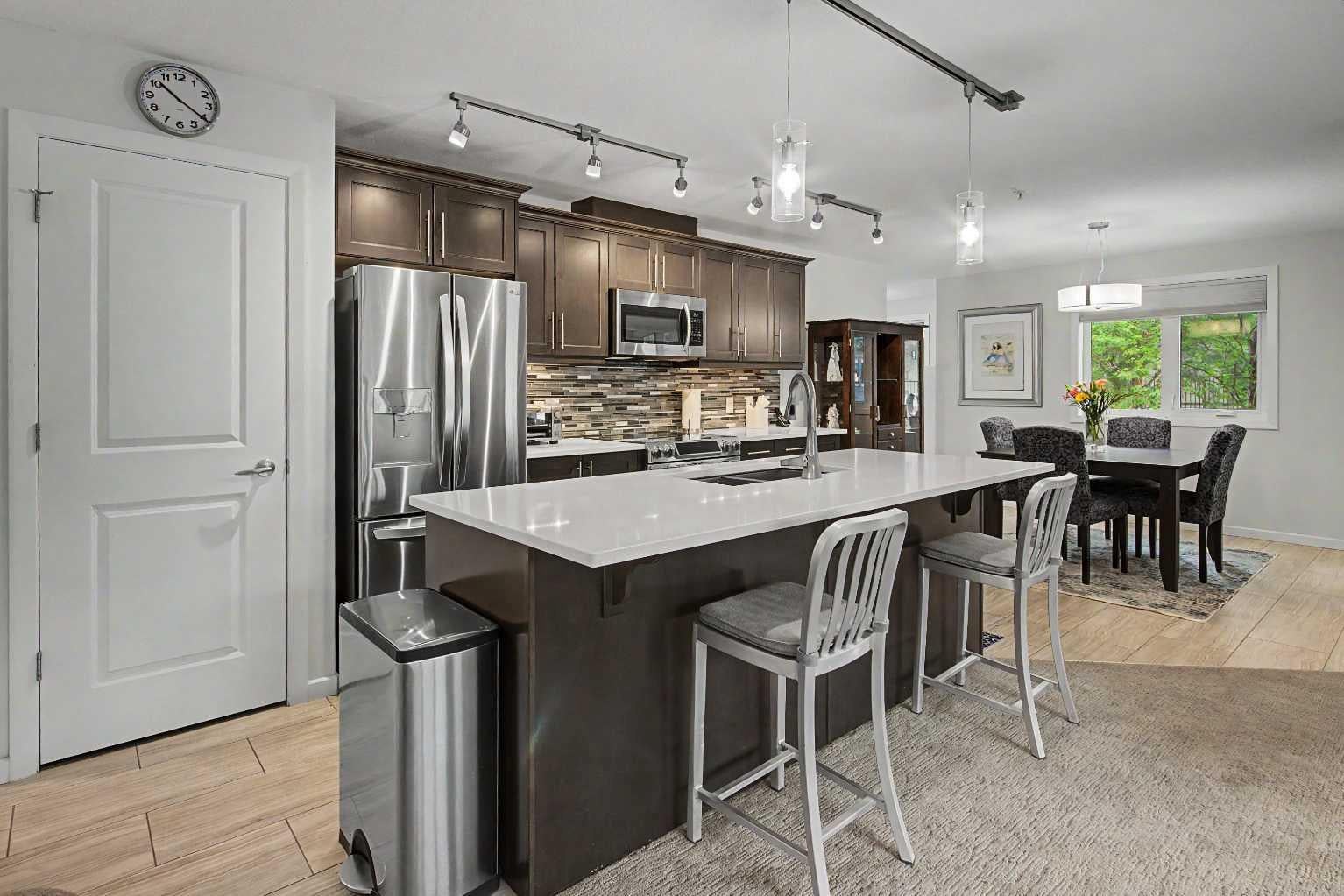402 Kincora Glen Road NW 2116
