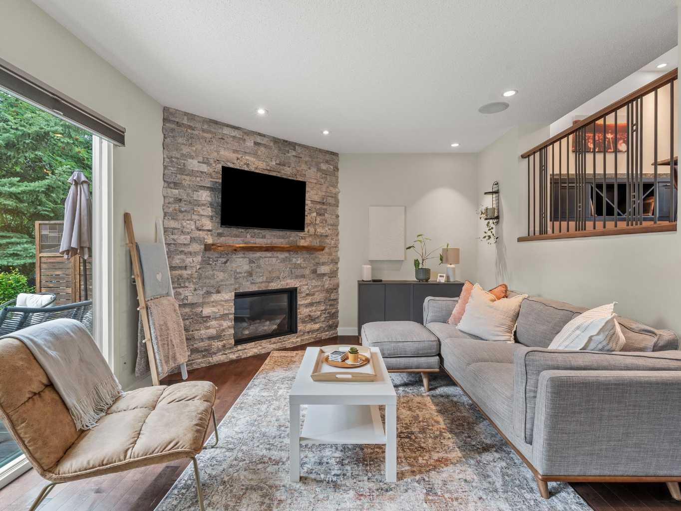 3845 Point Mckay Road NW