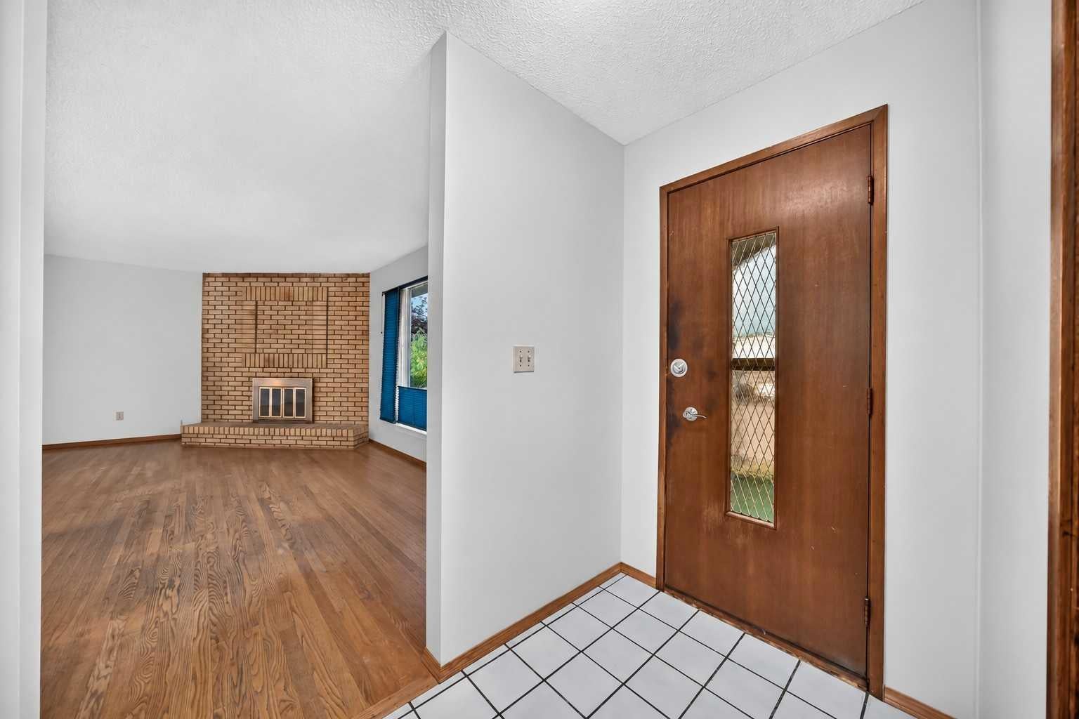 112 Queensland Place SE