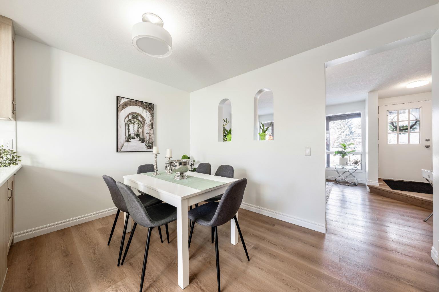 2213 Woodview Drive SW