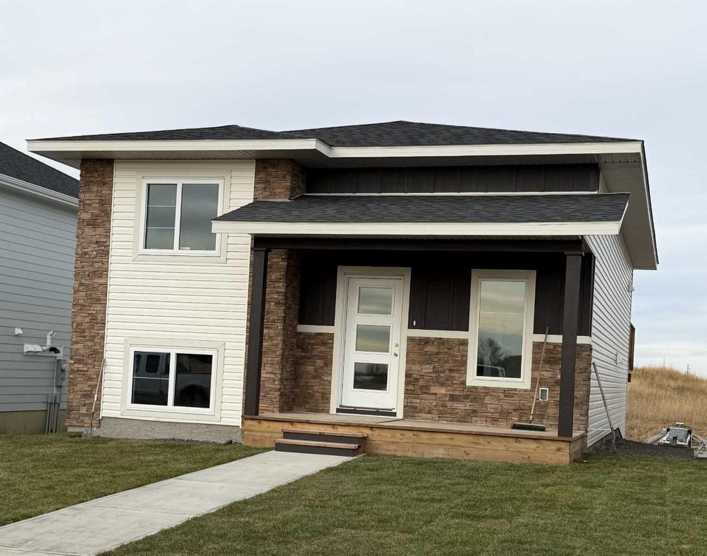 Photo of 6 Metcalf Way, Lacombe, AB T4L 0J8 (MLS # A2266299)