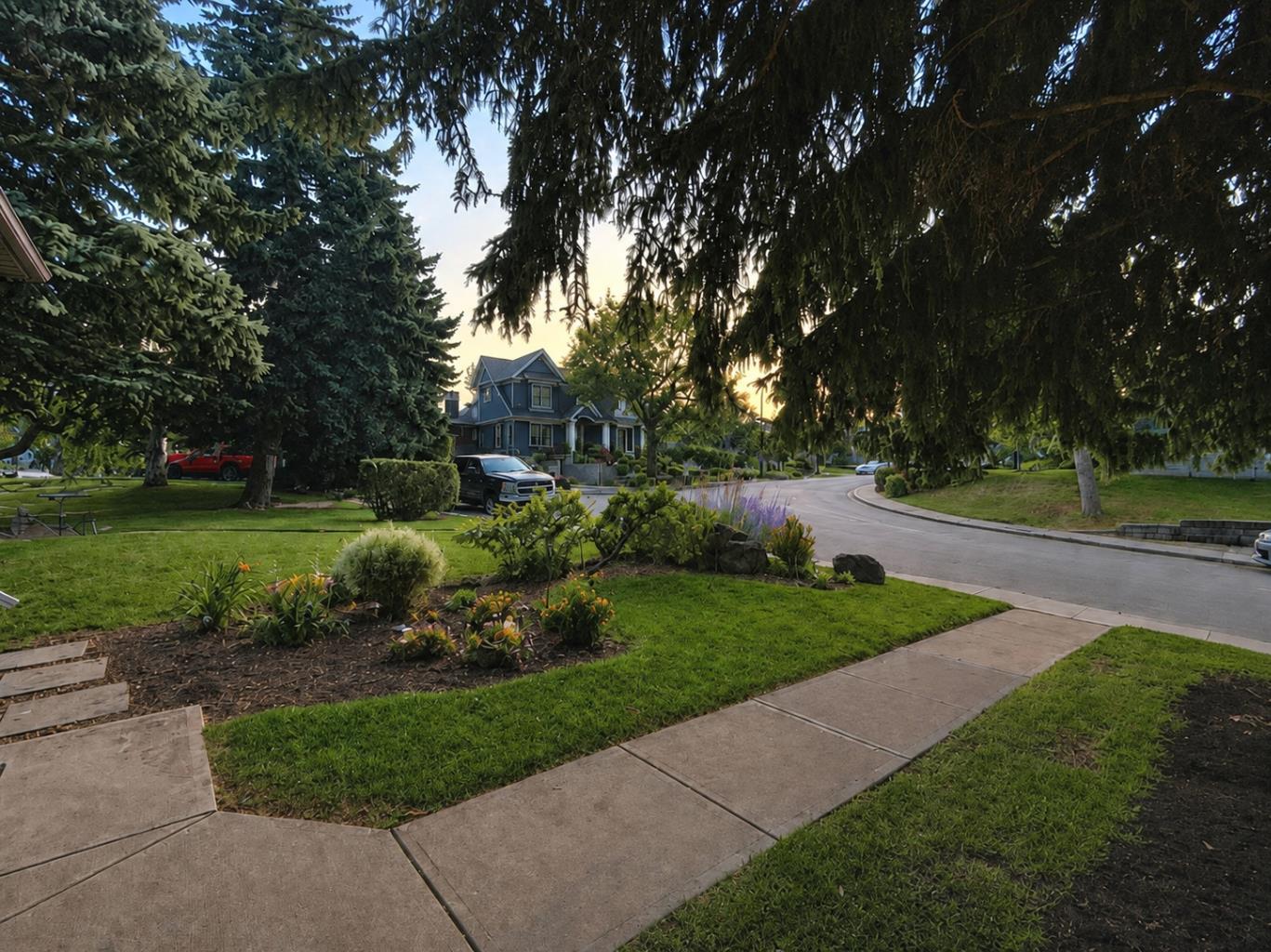 15 Rosery Drive NW
