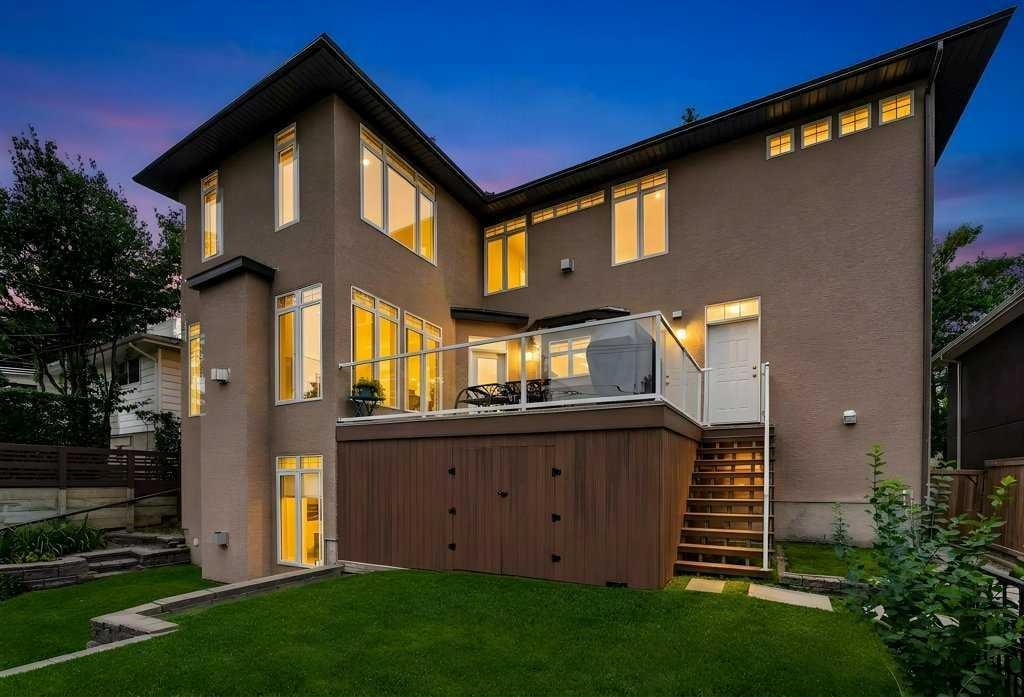 Photo of 15 Rosery Drive NW, Calgary, AB T2K 1L4 (MLS # A2341720)