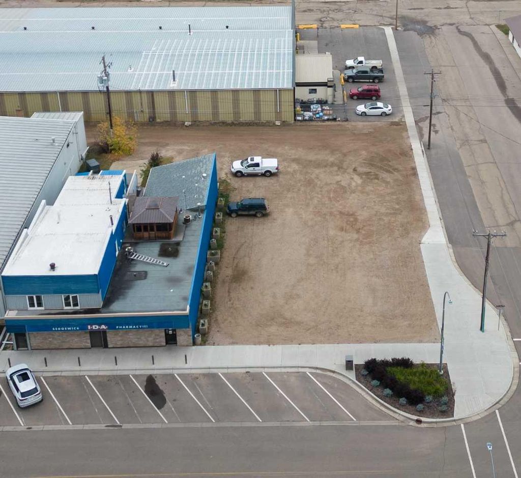 Photo of 4851 47 Street, Sedgewick, AB T0B 4C0 (MLS # A2084879)