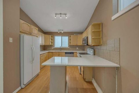 32 Martindale Boulevard NE Calgary AB T3J 3H3