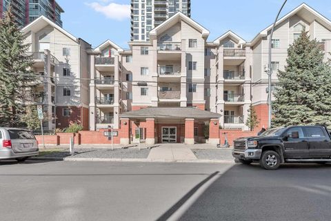 126 14 Avenue SW 208 Calgary AB T2R 0L9