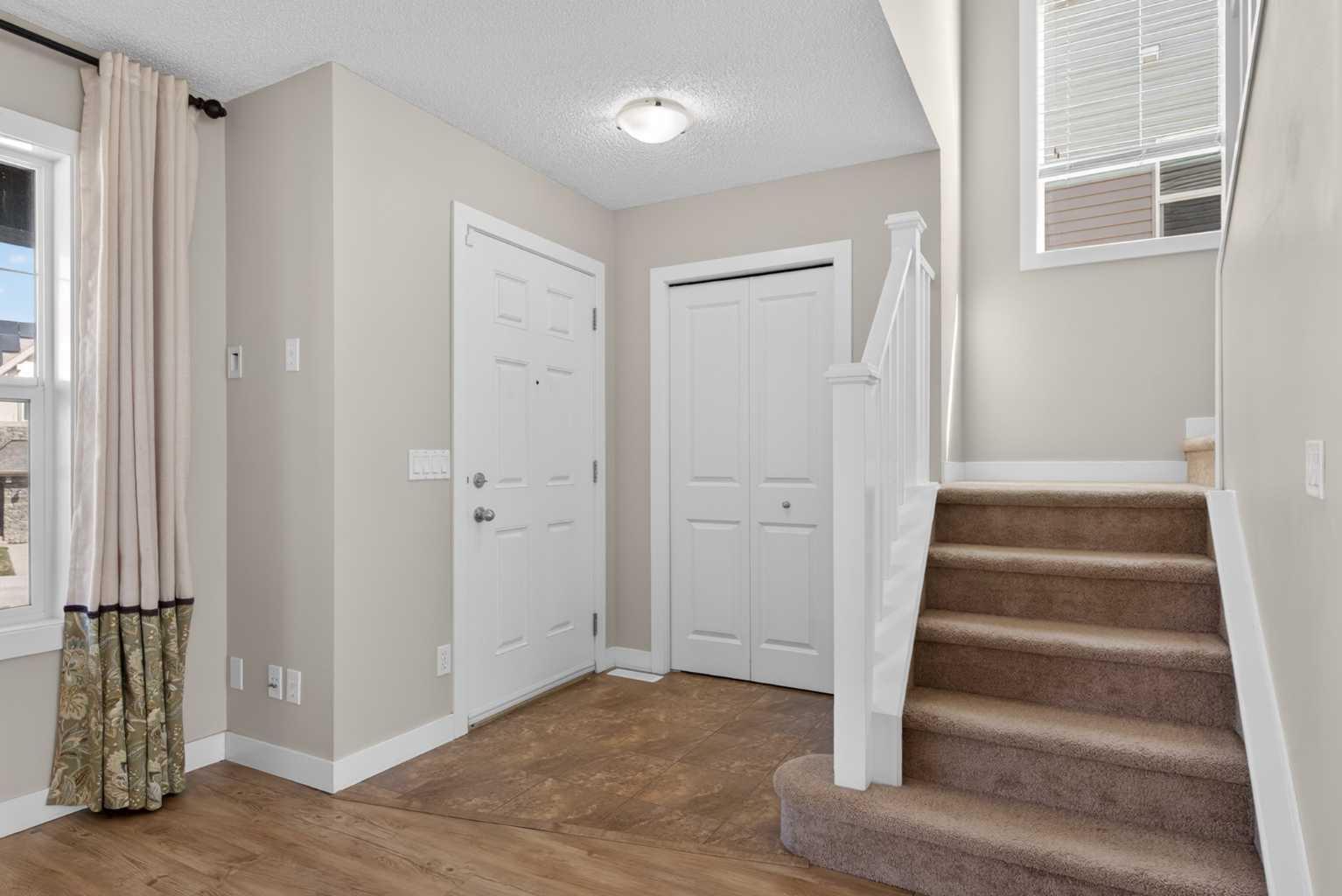 43 Sage Hill Way NW