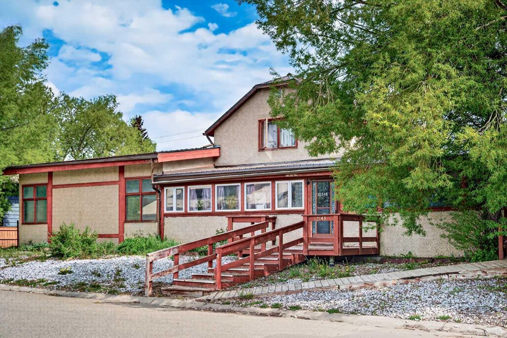 Photo of 12145 21Ave Ave, Blairmore, AB T0K 0E0 (MLS # A2315077)
