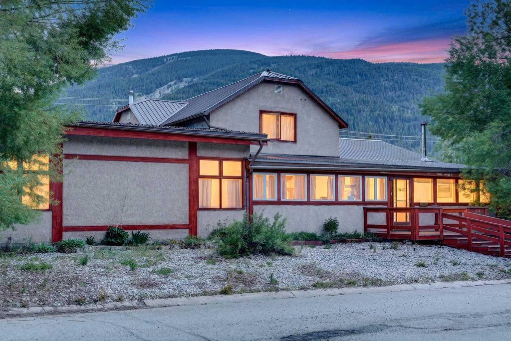 Photo of 12145 21Ave Ave, Blairmore, AB T0K 0E0 (MLS # A2315077)