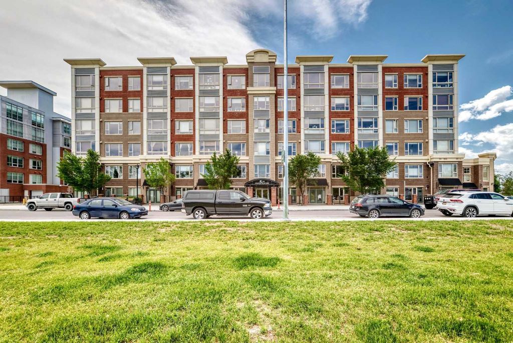 Photo of 35 Inglewood Park SE #201, Calgary, AB T2G 3W9 (MLS # A2328290)
