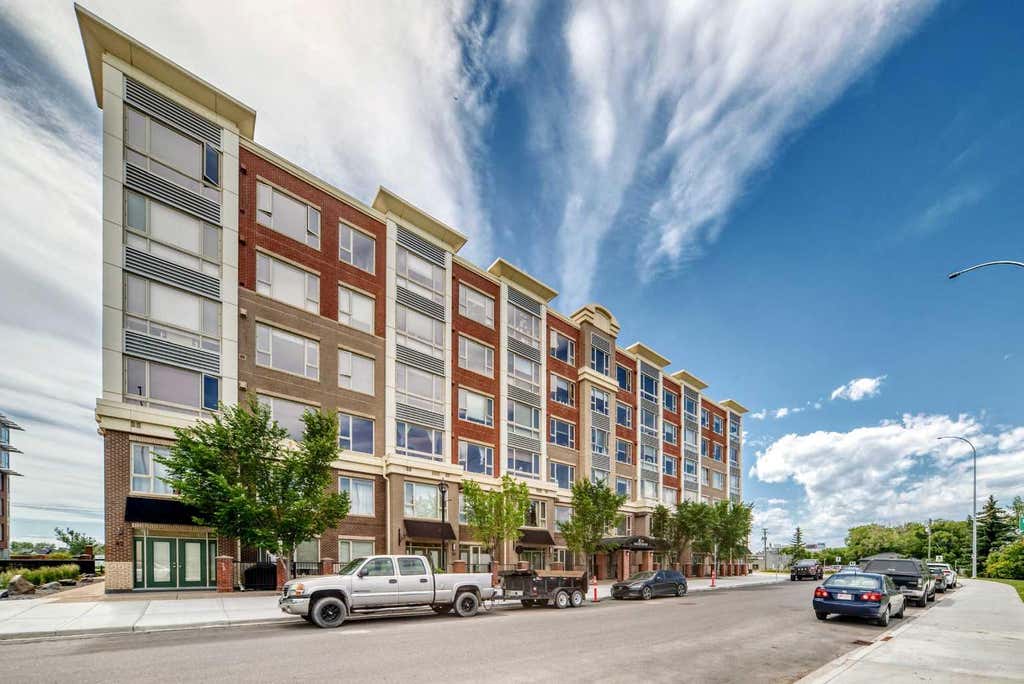 Photo of 35 Inglewood Park SE #201, Calgary, AB T2G 3W9 (MLS # A2328290)