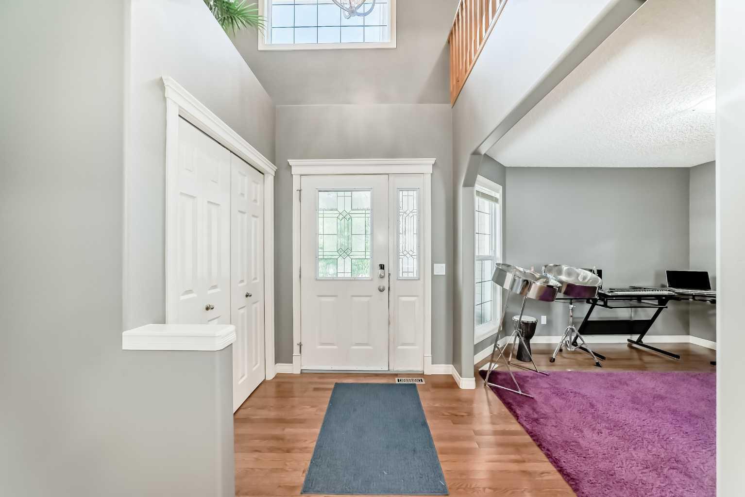 73 Crestmont Drive SW