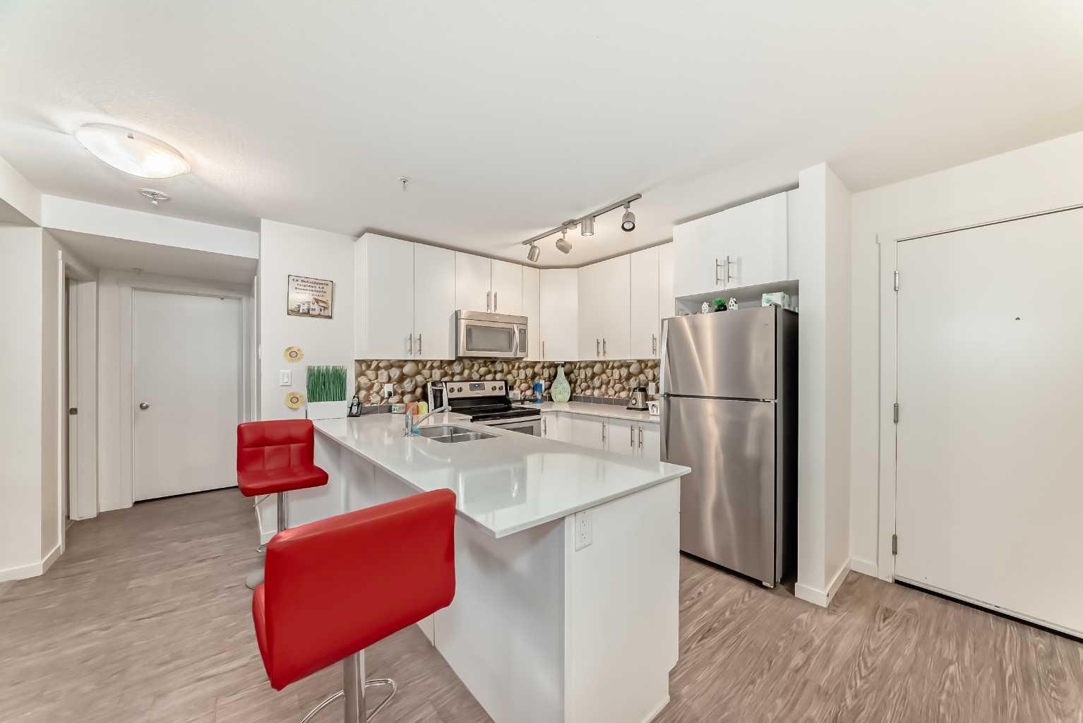 181 Skyview Ranch Manor NE 3302