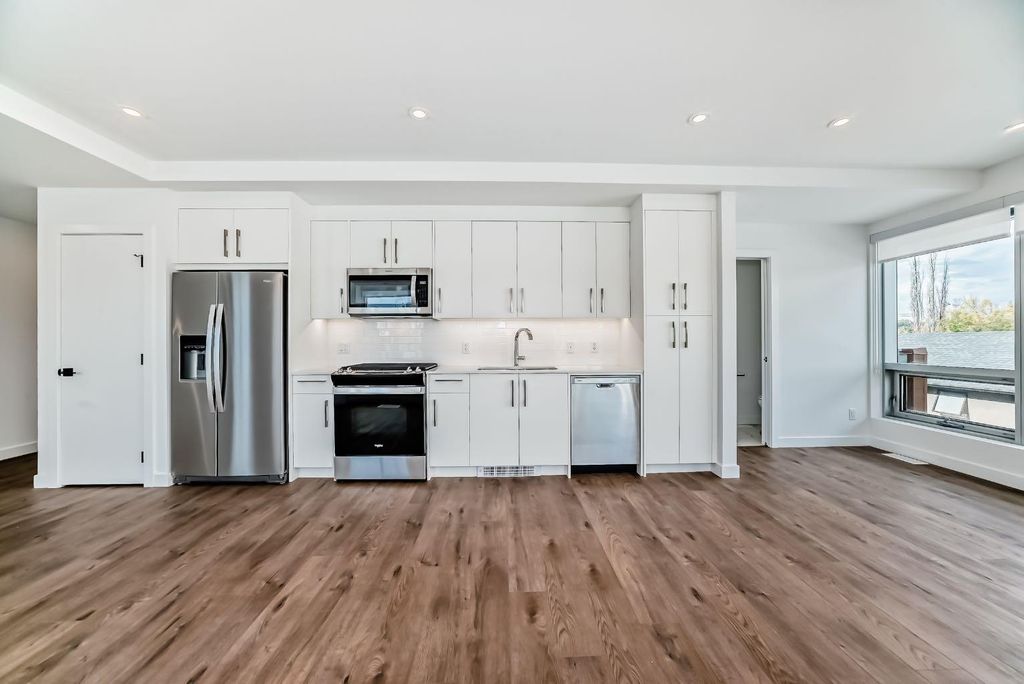 Photo of 110 18A Street NW #201, Calgary, AB T2N 5G5 (MLS # A2305452)