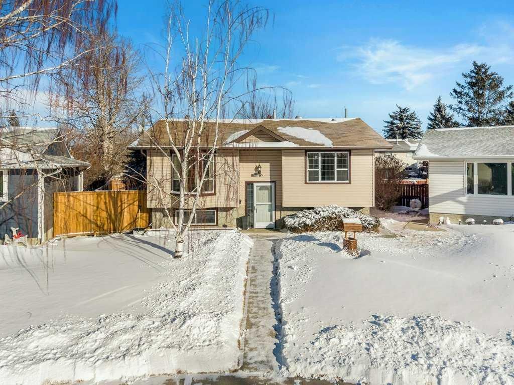 Photo of 36 Doverthorn Place SE, Calgary, AB T2B 2B8 (MLS # A2287627)