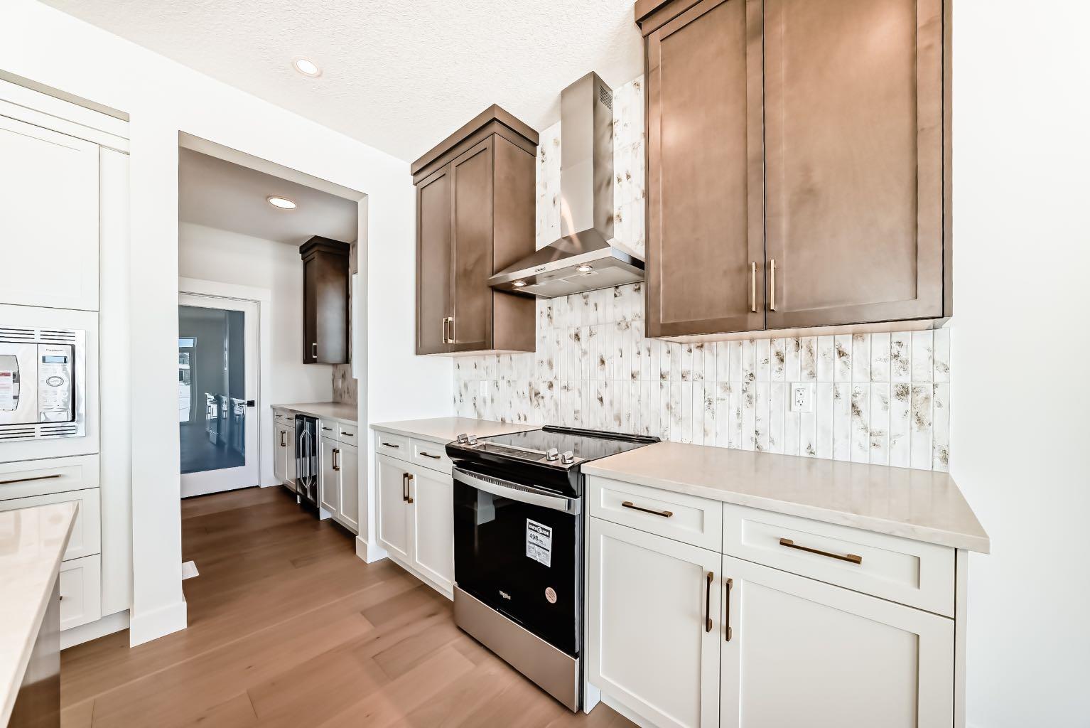 80 Legacy Woods Crescent SE