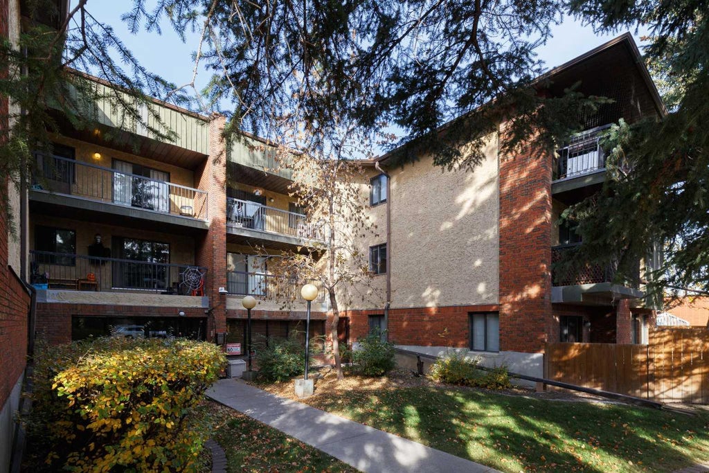 Photo of 1919 36 Street SW #211, Calgary, AB T3E 2Y8 (MLS # A2351215)