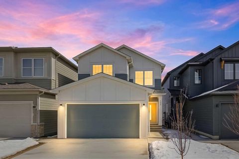 Photo of 139 Belvedere Crescent SE, Calgary, AB T2A 7Y5 (MLS # A2298208)