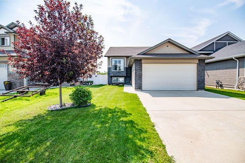 Photo of 17 Alderwood Close, Blackfalds, AB T4M 0L9 (MLS # A2328264)