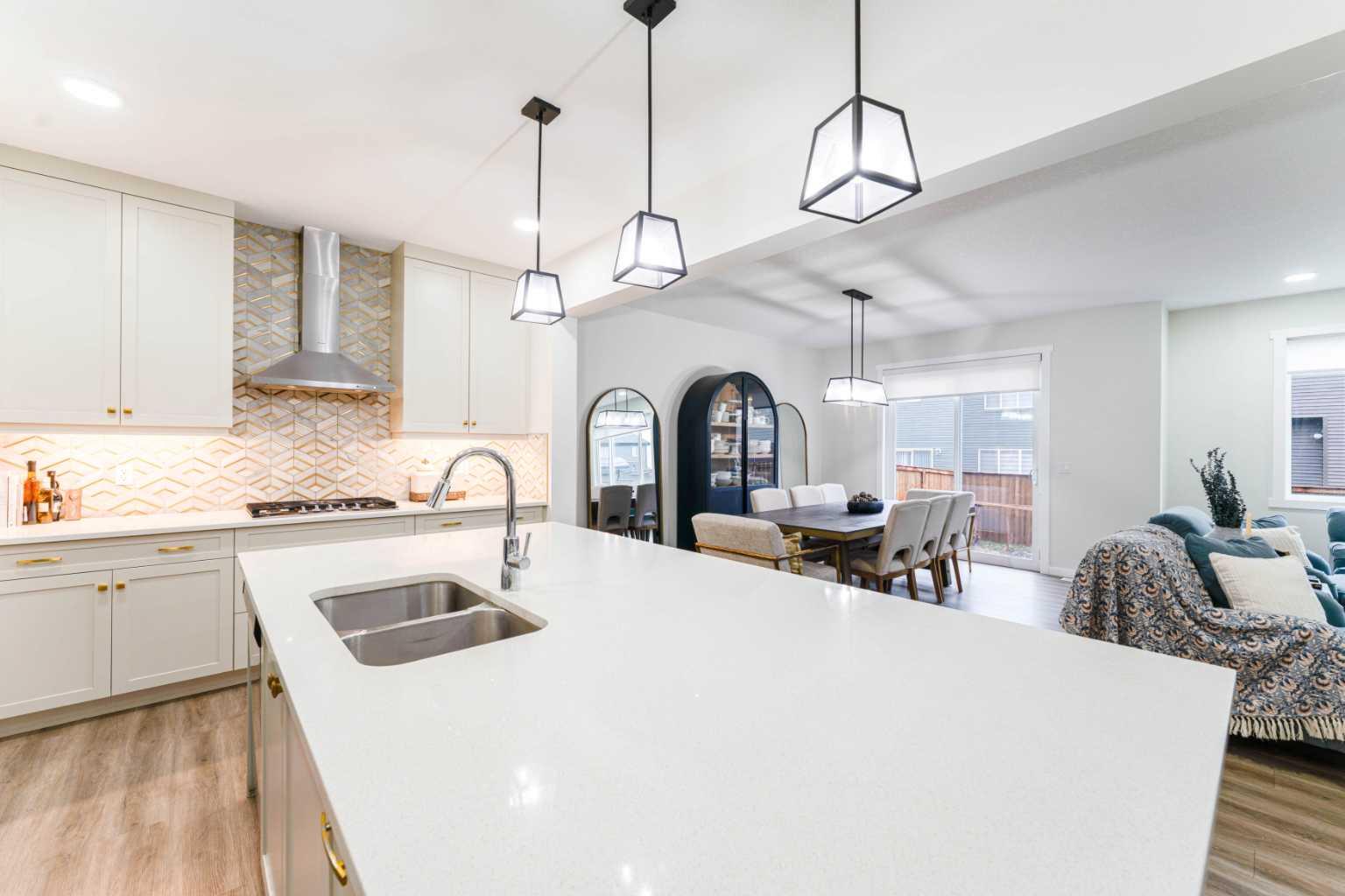 156 Savanna Drive NE