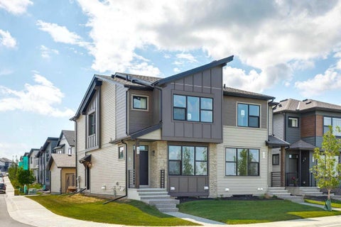 Photo of 49 Silverton Glen Way SW, Calgary, AB T2X 5B9 (MLS # A2330037)