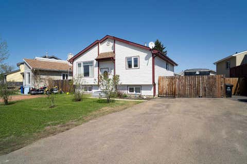 Photo of 170 Fullerton Drive, Fort McMurray, AB T9K 1P8 (MLS # A2325125)