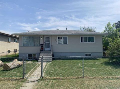Photo of 1820 41 Street SE, Calgary, AB T2B 1C3 (MLS # A2316401)