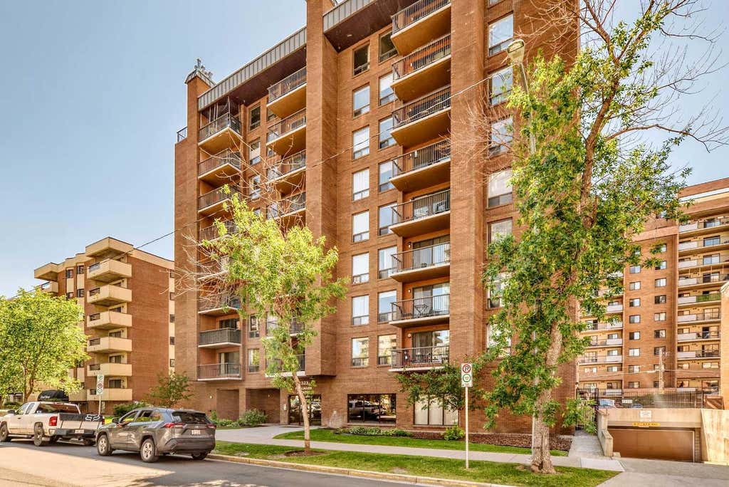 Photo of 1323 15 Avenue SW #804, Calgary, AB T3C 0X8 (MLS # A2324940)
