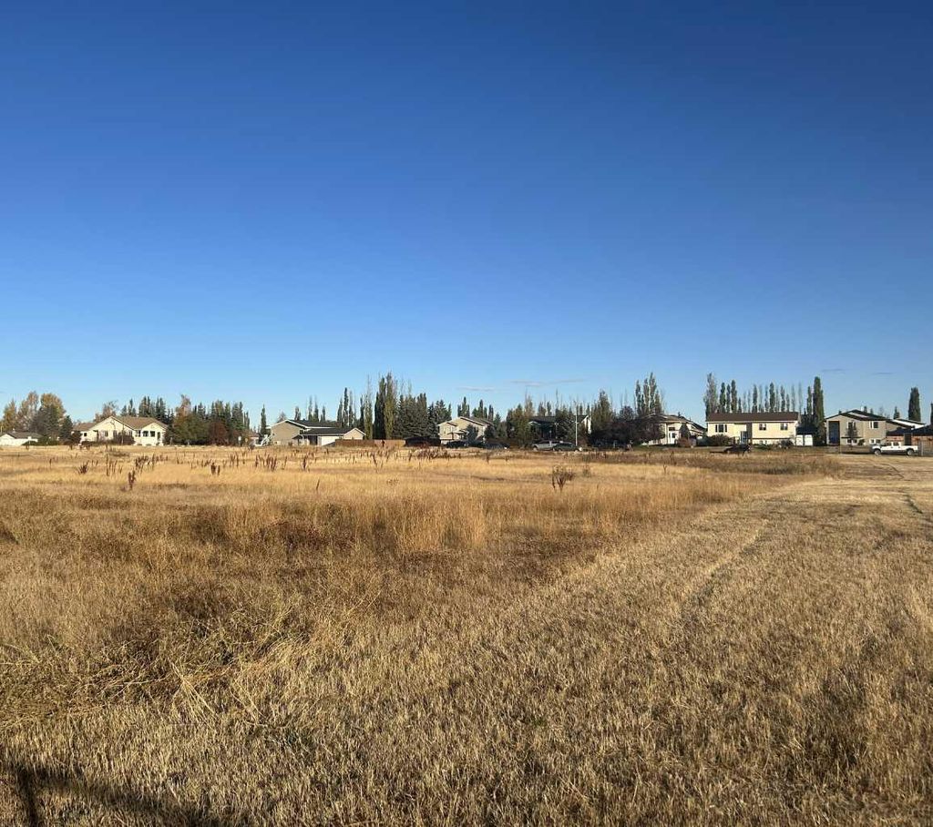 Photo of 711 11 Avenue NE, Three Hills, AB T0M 2N0 (MLS # A2265085)