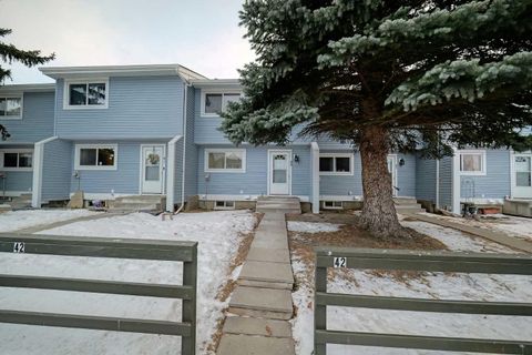 Photo of 195 Manora Place NE #42, Calgary, AB T2A 5J8 (MLS # A2317950)