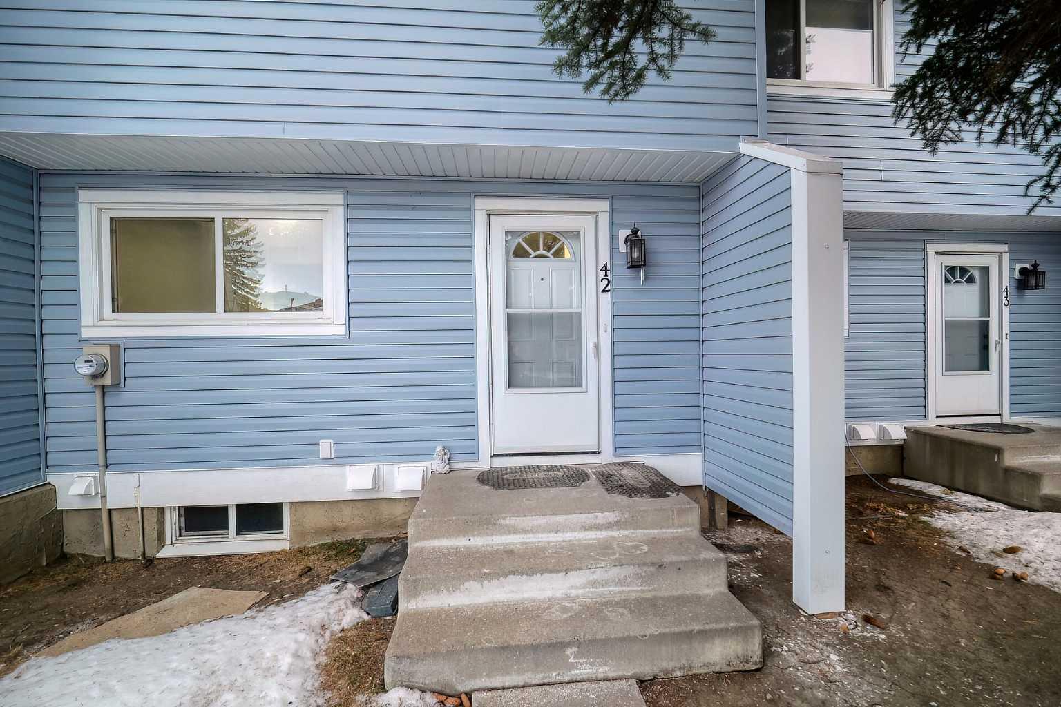 195 Manora Place NE 42