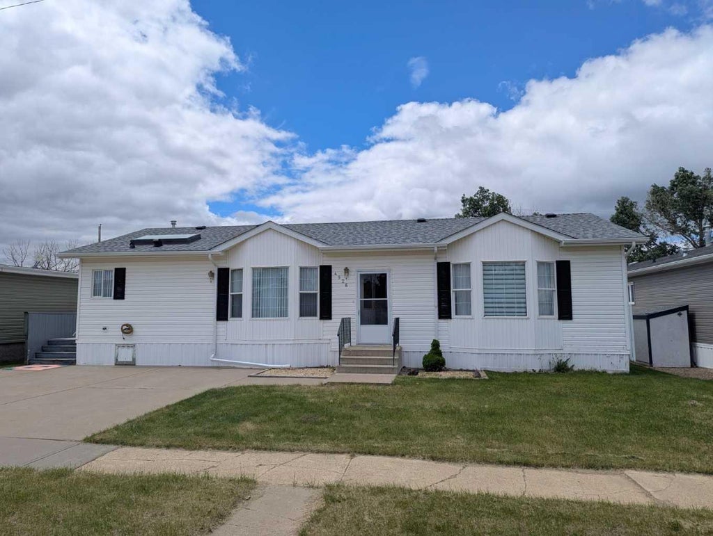 Photo of 4926 59 Street, Killam, AB T0B 2L0 (MLS # A2320219)