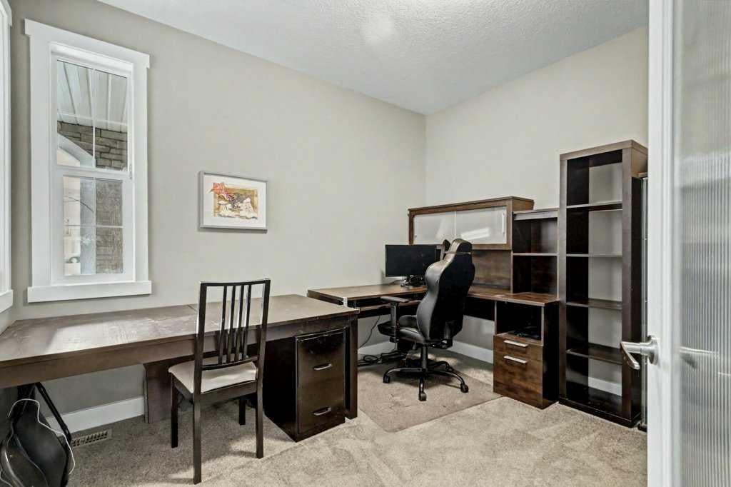 15 Sundown Way