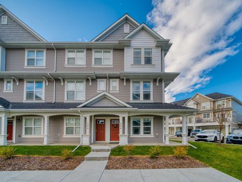 304 Copperstone Manor SE Calgary AB T2Z 5G3