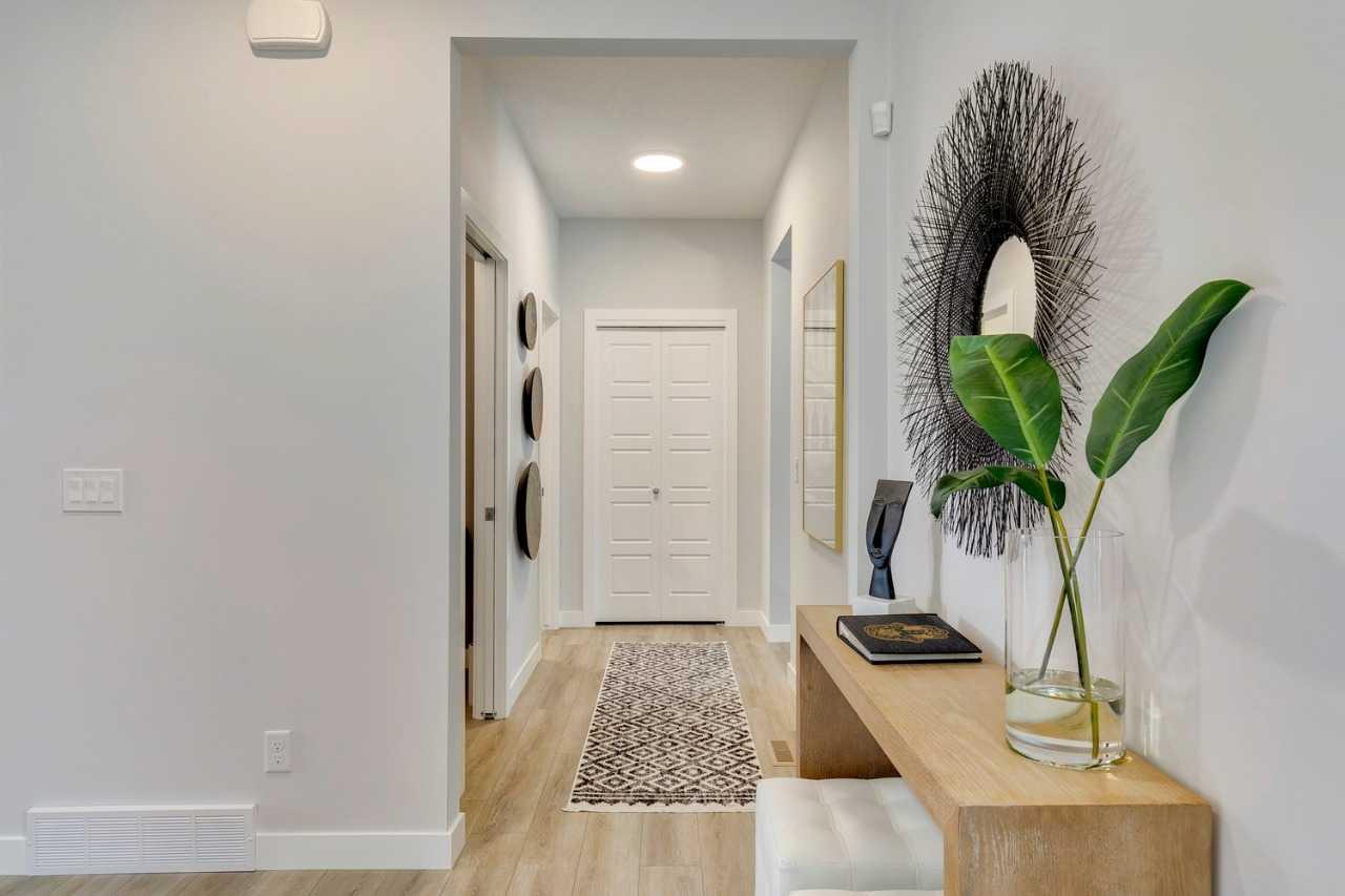 306 Hotchkiss Manor SE