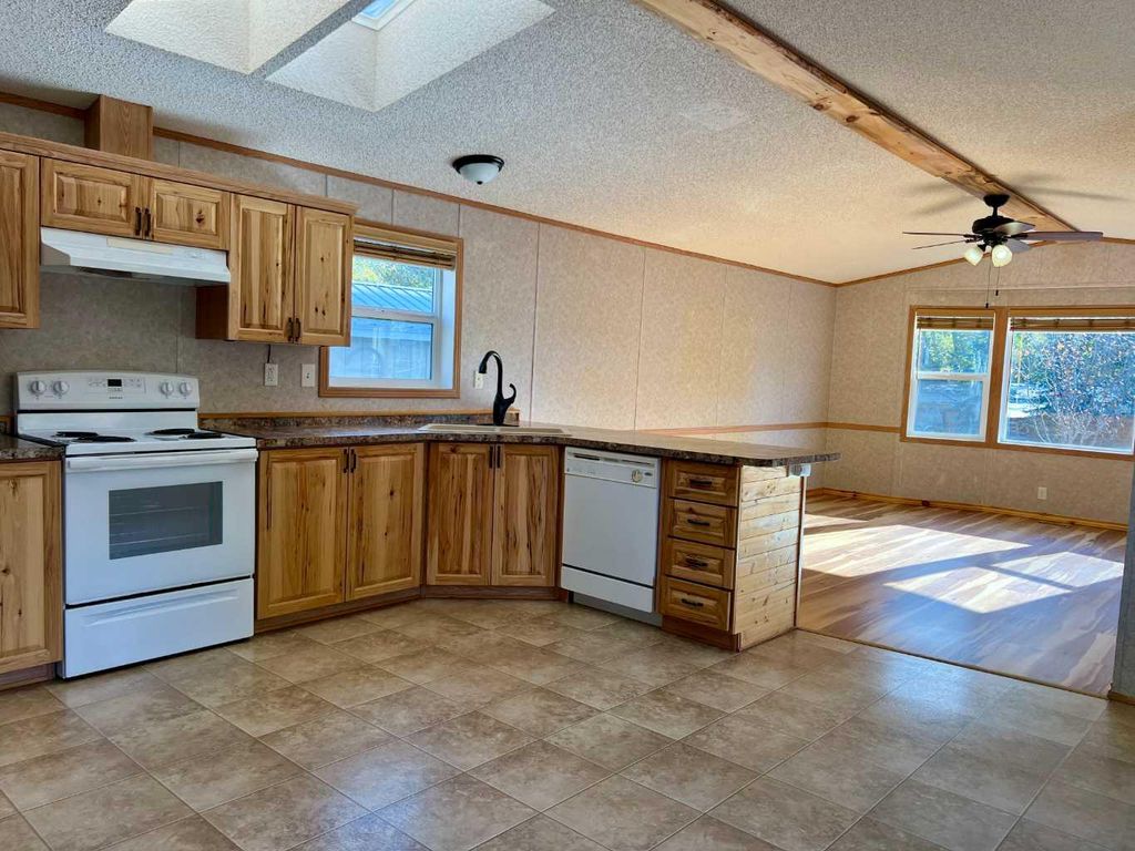 Photo of 1229 Waterton Avenue #6, Pincher Creek, AB T0K 1W0 (MLS # A2290019)