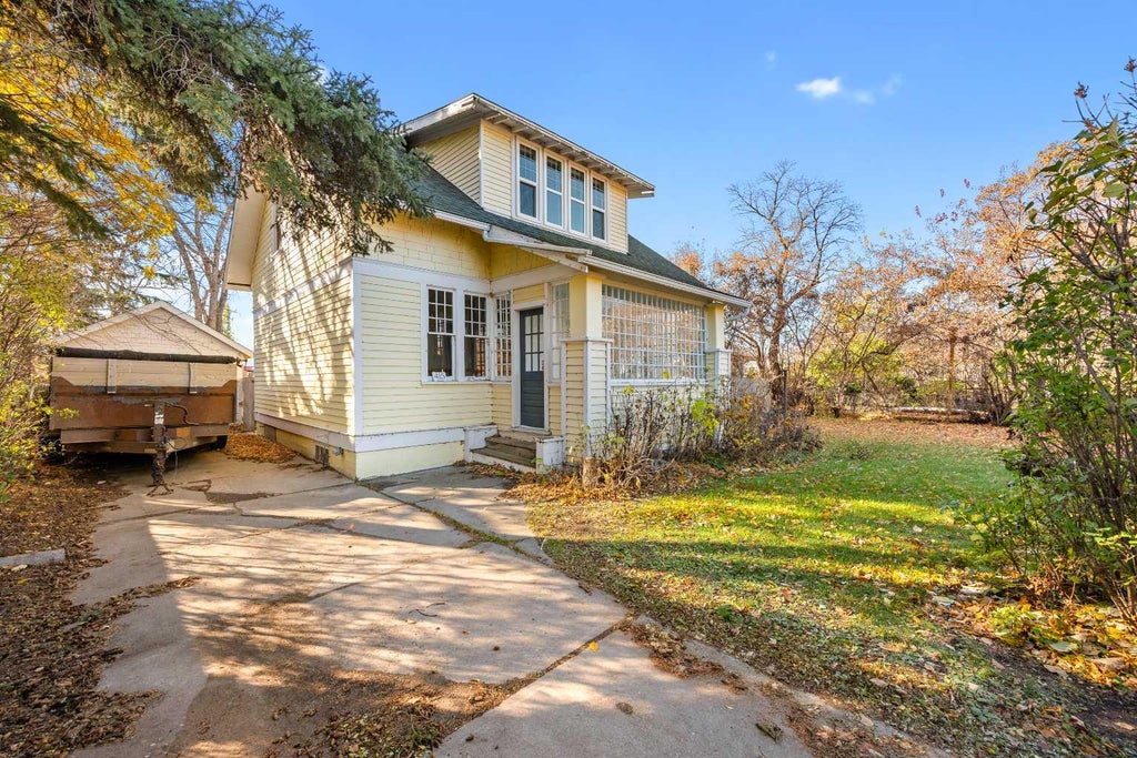 Photo of 415 1 Street S, Turtleford, SK S0M 2T0 (MLS # A2352950)