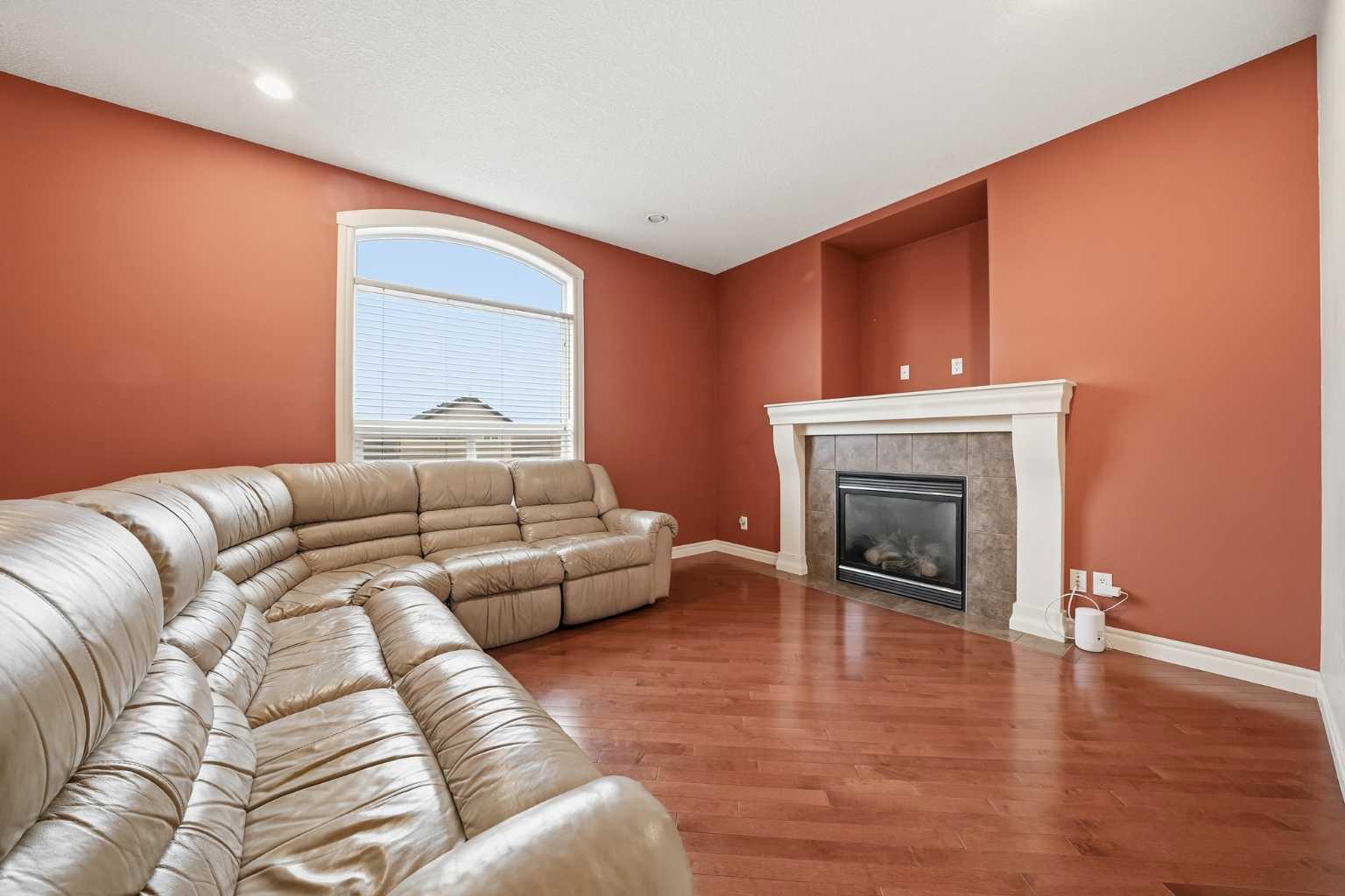 27 Saddleland Way NE