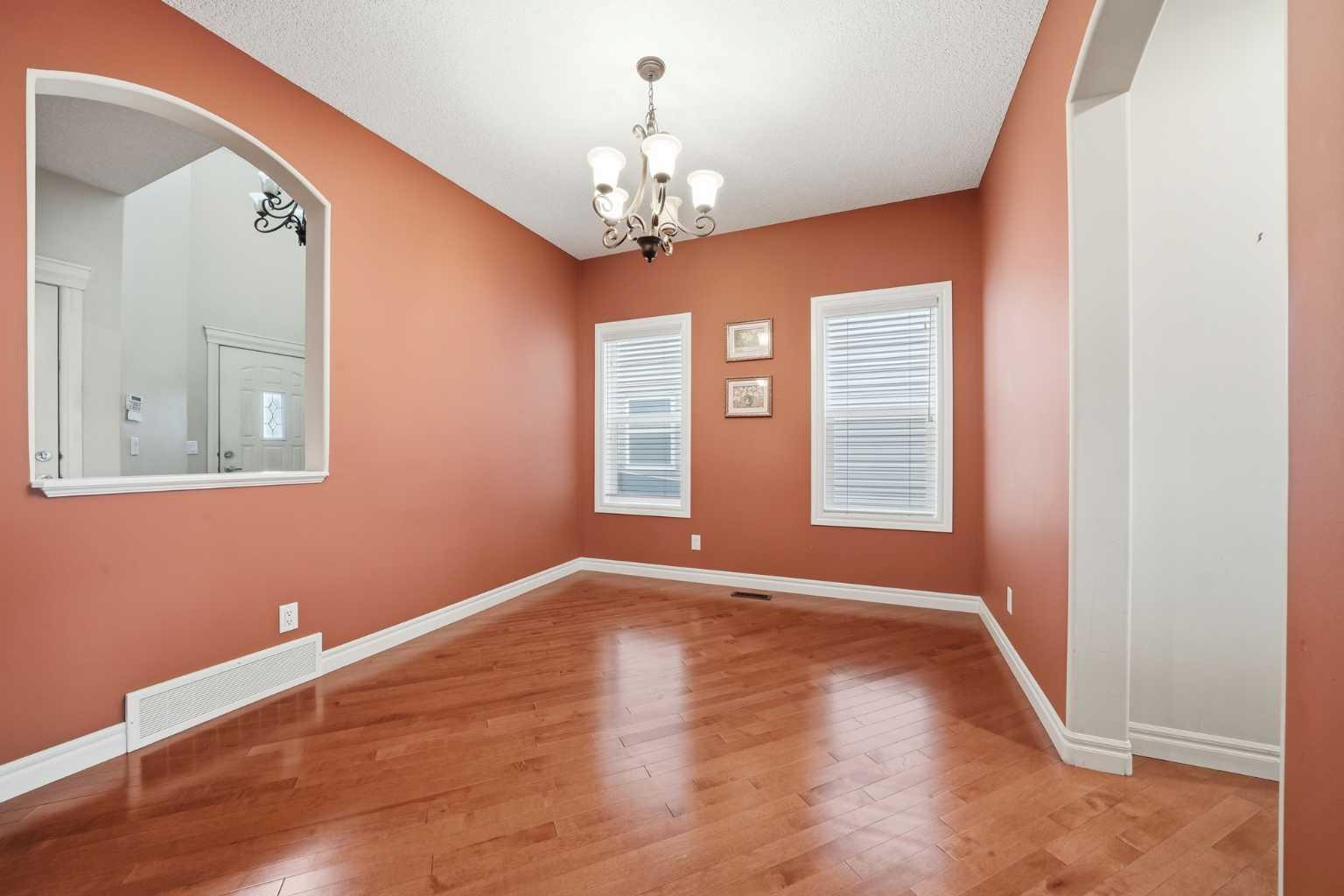 27 Saddleland Way NE