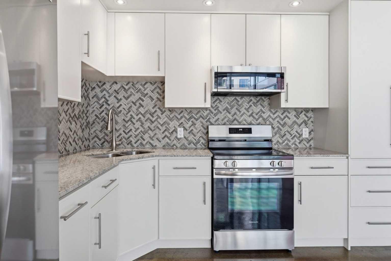 135 13 Avenue SW 1411