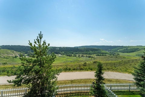 Photo of 1207 Jumping Pound Common, Cochrane, AB T4C 2L1 (MLS # A2334142)
