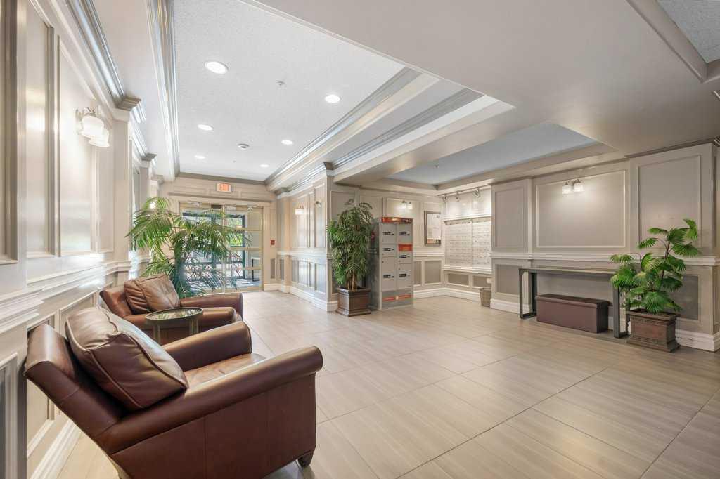 2416 Erlton Street SW 402