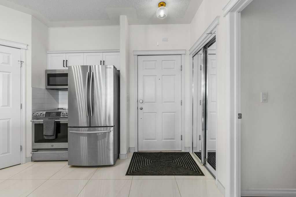 2416 Erlton Street SW 402