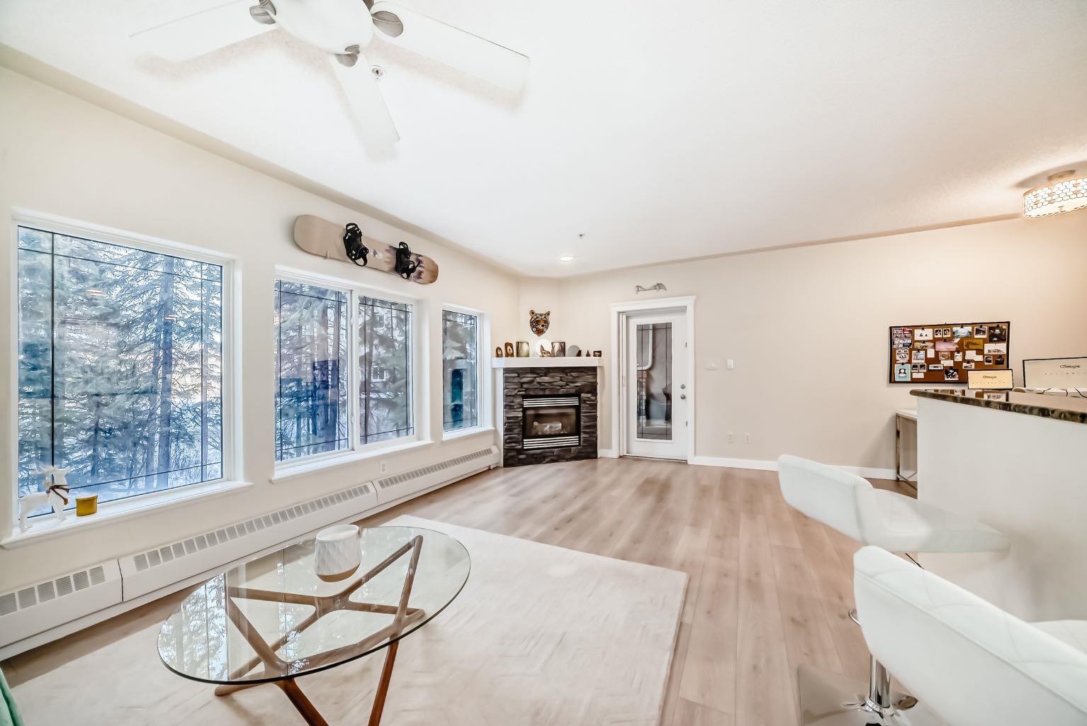 30 Discovery Ridge Close SW 114